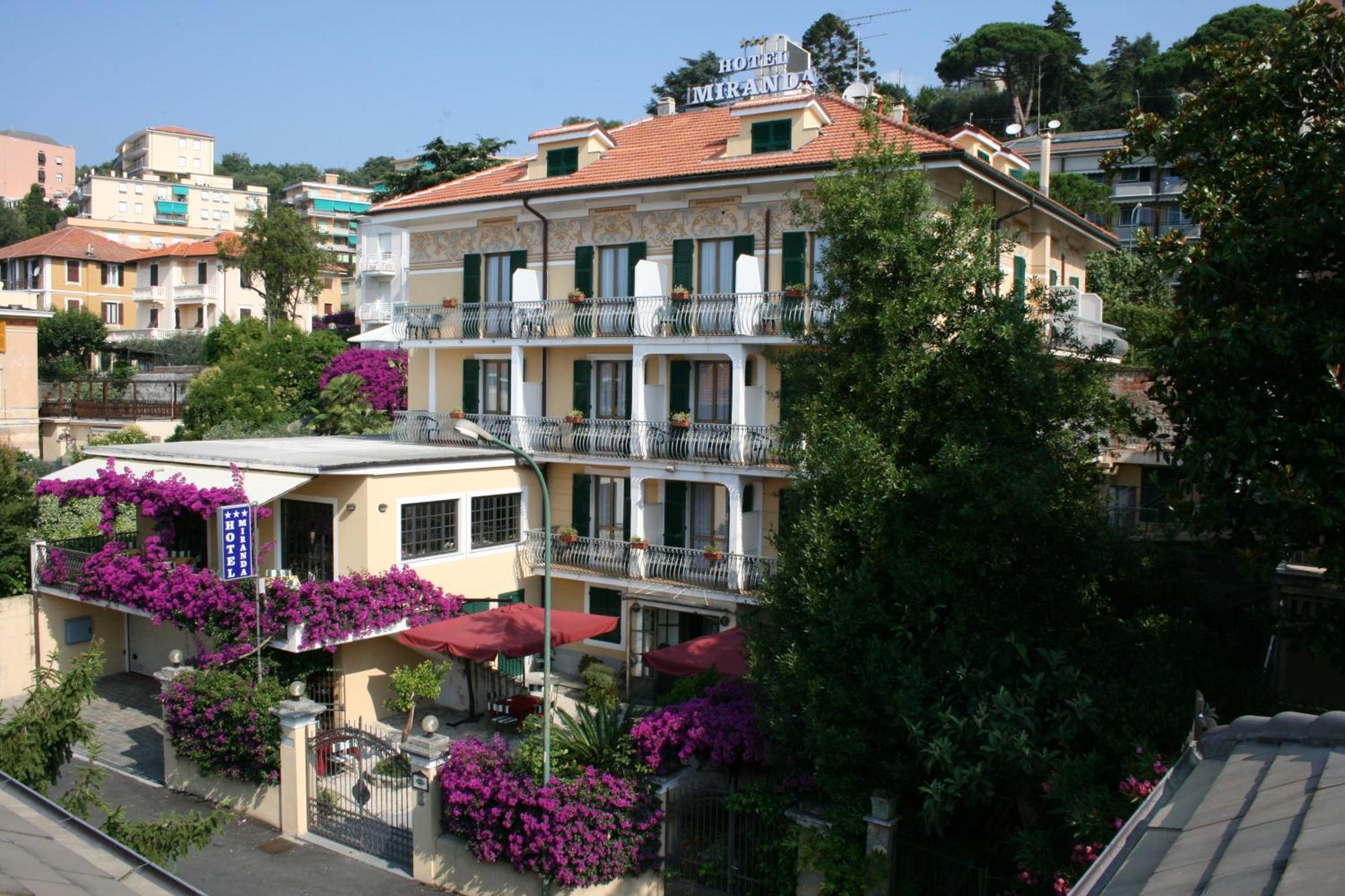 Hotel Miranda Varazze Exterior photo